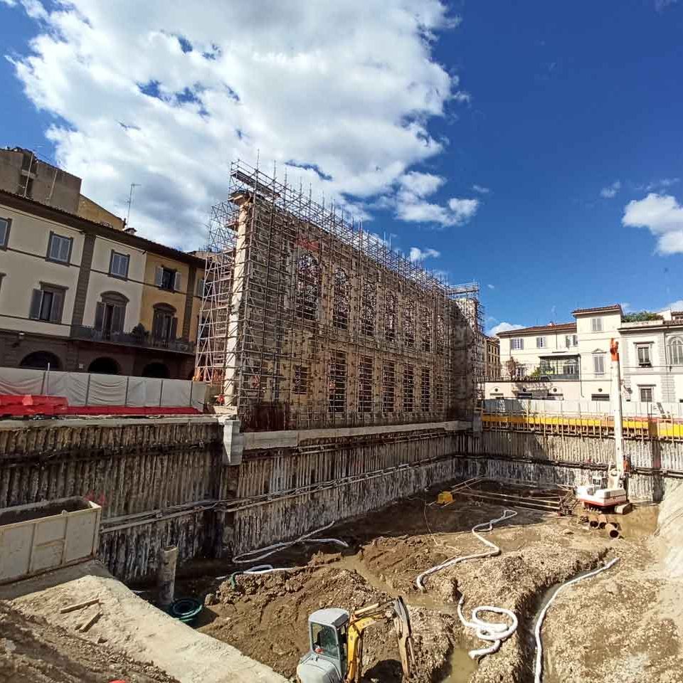 Monitoreo Estructural y Vibratorio del Antiguo Teatro Municipal de Florencia